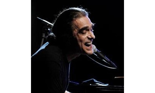 FAHİR ATAKOĞLU  (PİYANO)